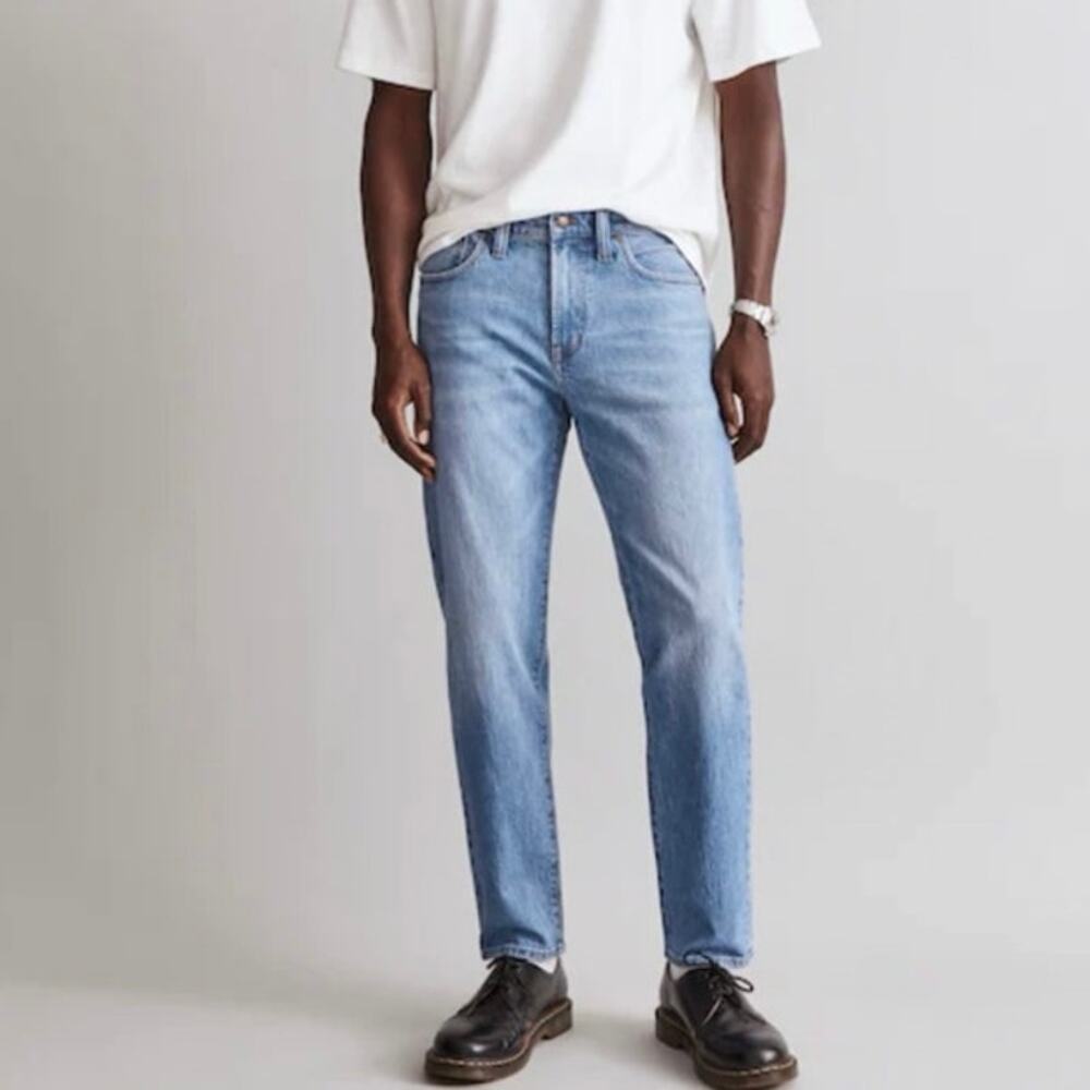 Madewell men’s The Athletic 1991 Straight-Leg Jean in Mainshore Wash size 38x30